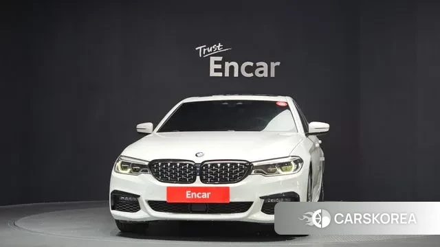 BMW 5 Series (G30) id 3778514 из Кореи 13