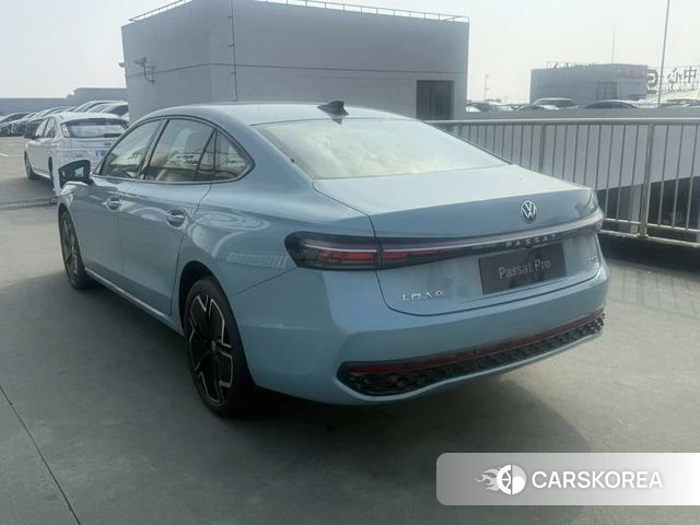 Volkswagen Passat 2026 Синий из Китая, фото 6