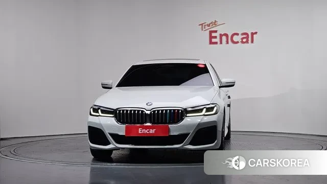 BMW 5 Series (G30) id 3562327 из Кореи 13