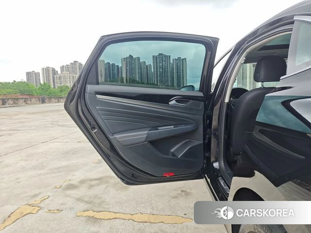 Volkswagen Passat id 4253017 из Китая 19