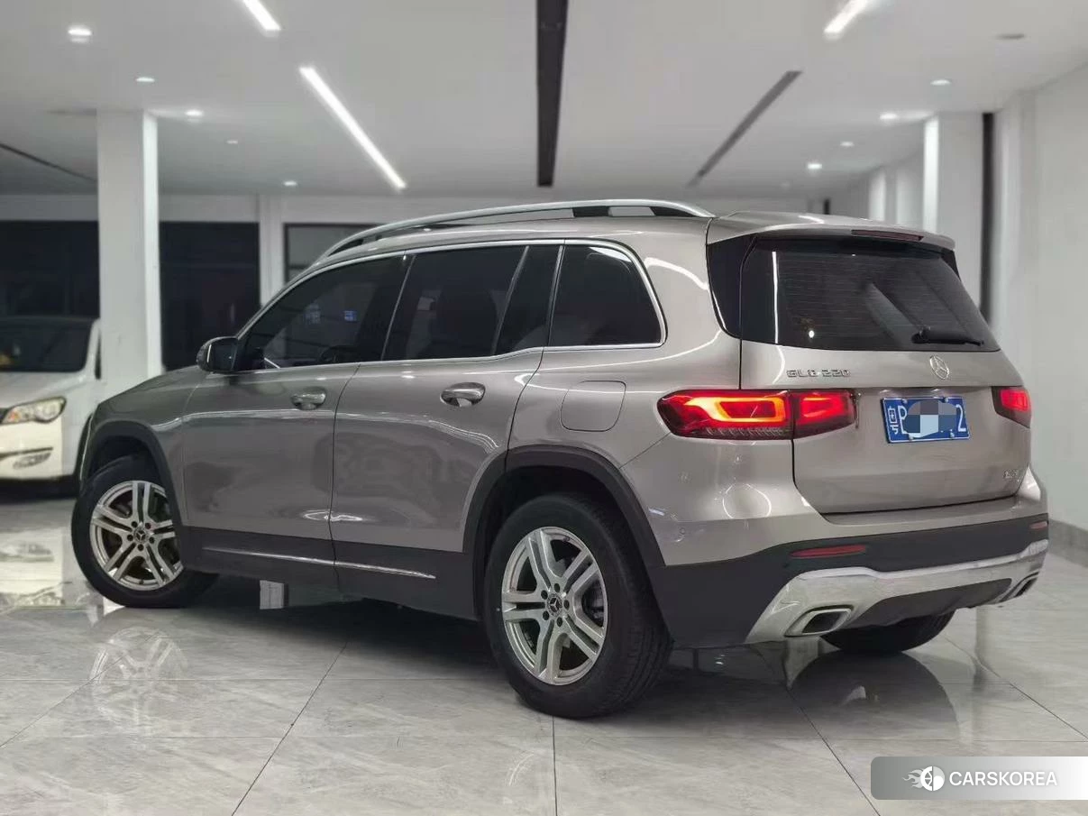Mercedes-Benz GLB 2022 Серебристо-серый из Китая, фото 3
