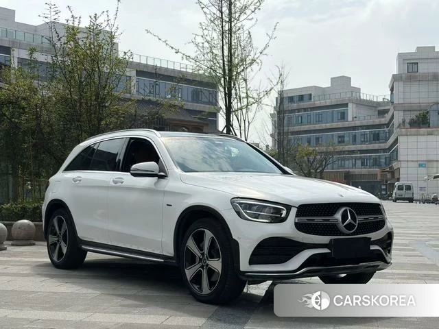 Mercedes-Benz GLC 2023 Белый из Китая, фото 3