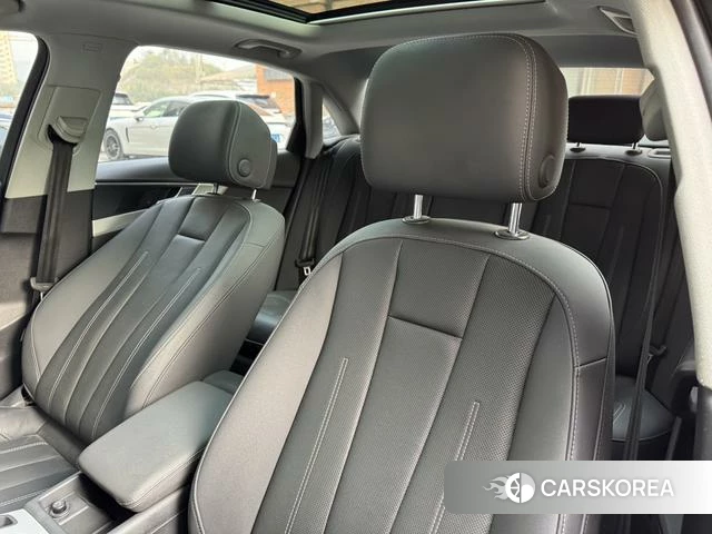 Audi A4L id 4272971 из Китая 14