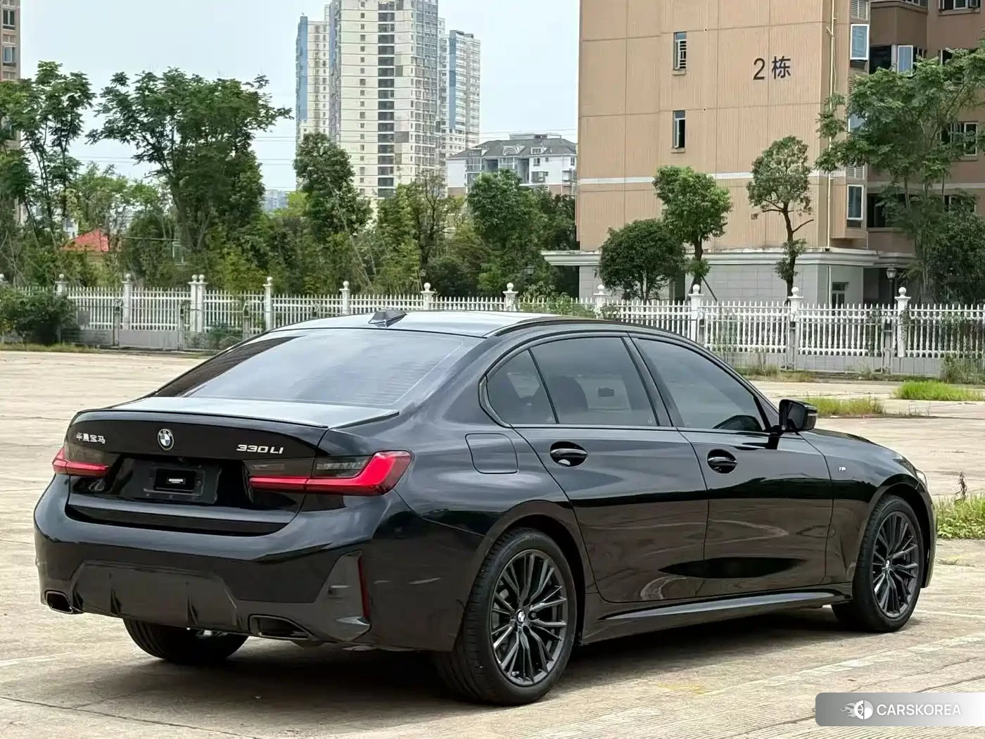 BMW 3 series 2023 Черный из Китая, фото 3