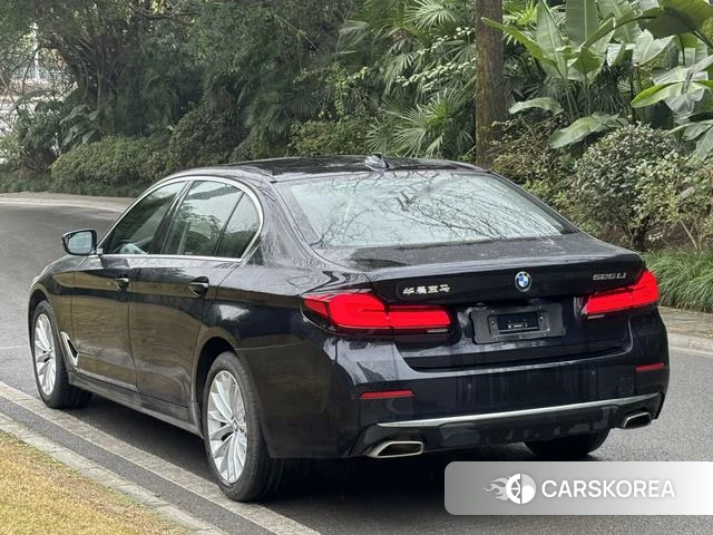 BMW 5 series 2024 Черный из Китая, фото 3
