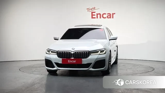 BMW 5 Series (G30) id 3616139 из Кореи 13