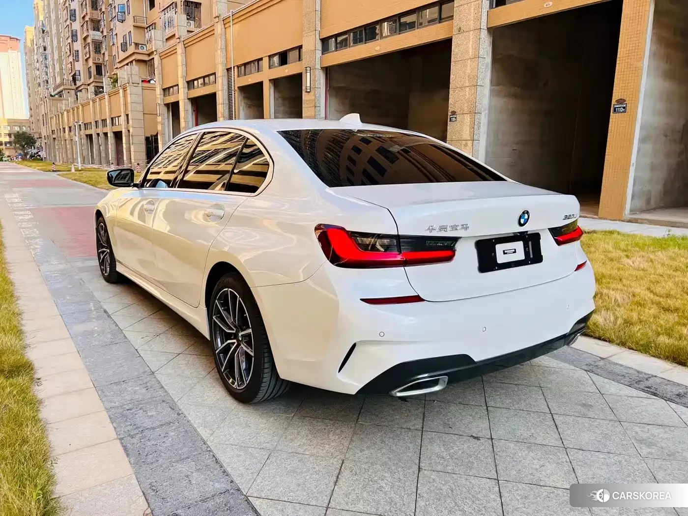 BMW 3 series 2022 Белый из Китая, фото 3