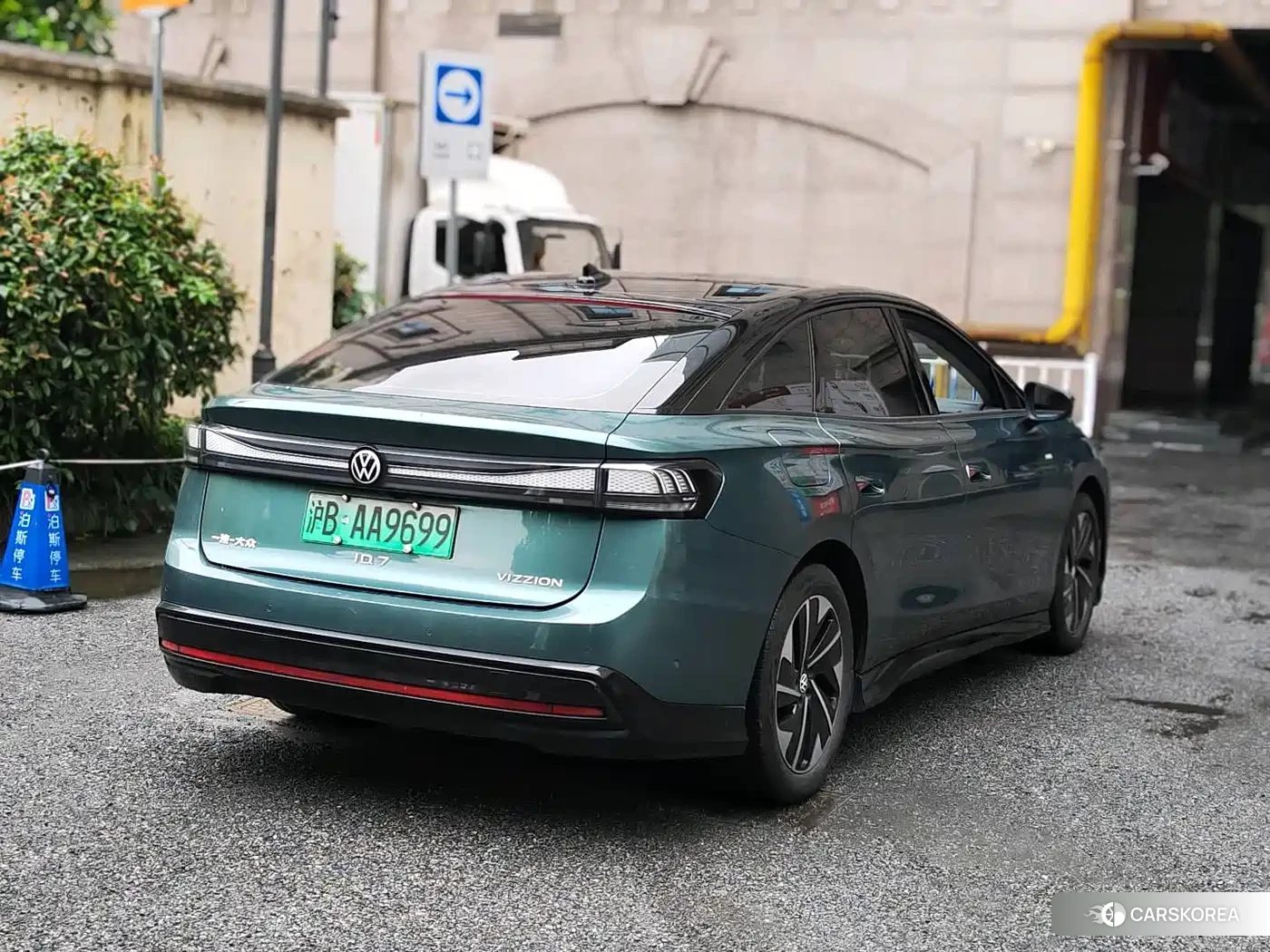 Volkswagen ID.7 VIZZION 2024 Зеленый из Китая, фото 3