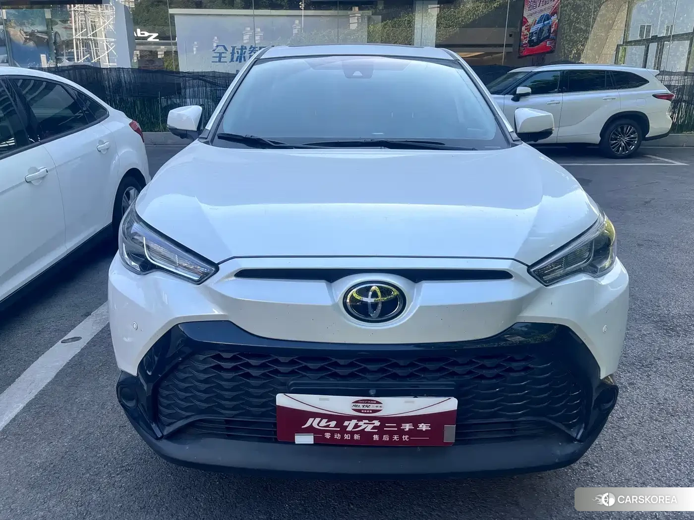 Toyota Frontlander 2022 Белый из Китая, фото 5