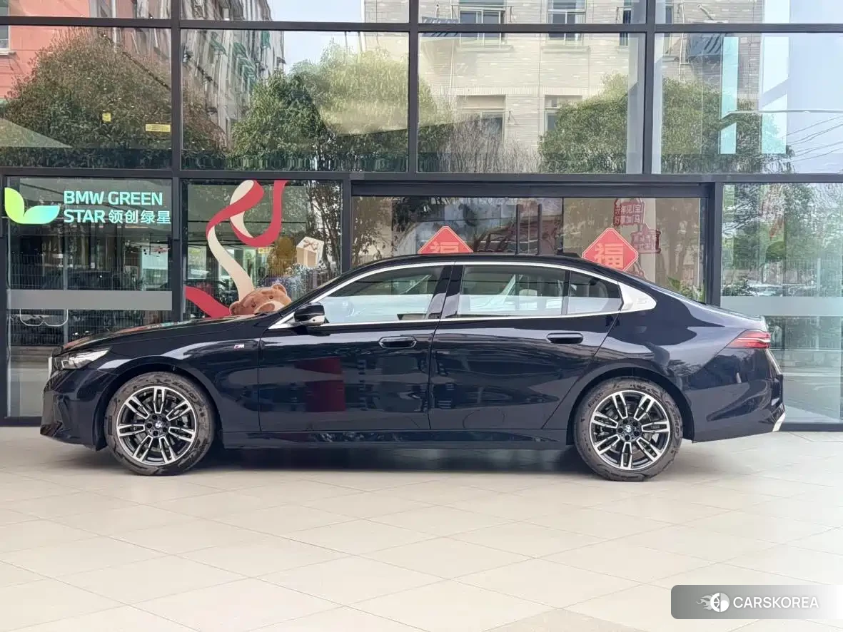 BMW 5 series id 4515477 из Китая 12