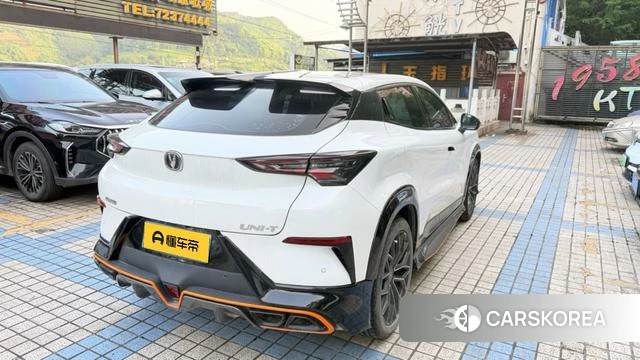 Chang'an UNI-T 2022 Белый из Китая, фото 3