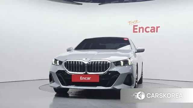 BMW 5 Series (G60) id 3775836 из Кореи 13