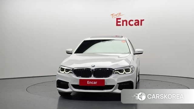 BMW 5 Series (G30) id 3905424 из Кореи 13