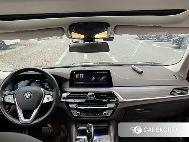 BMW 5 series PHEV id 4209617 из Китая 8
