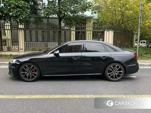 Audi S4 id 3869632 из Китая 9