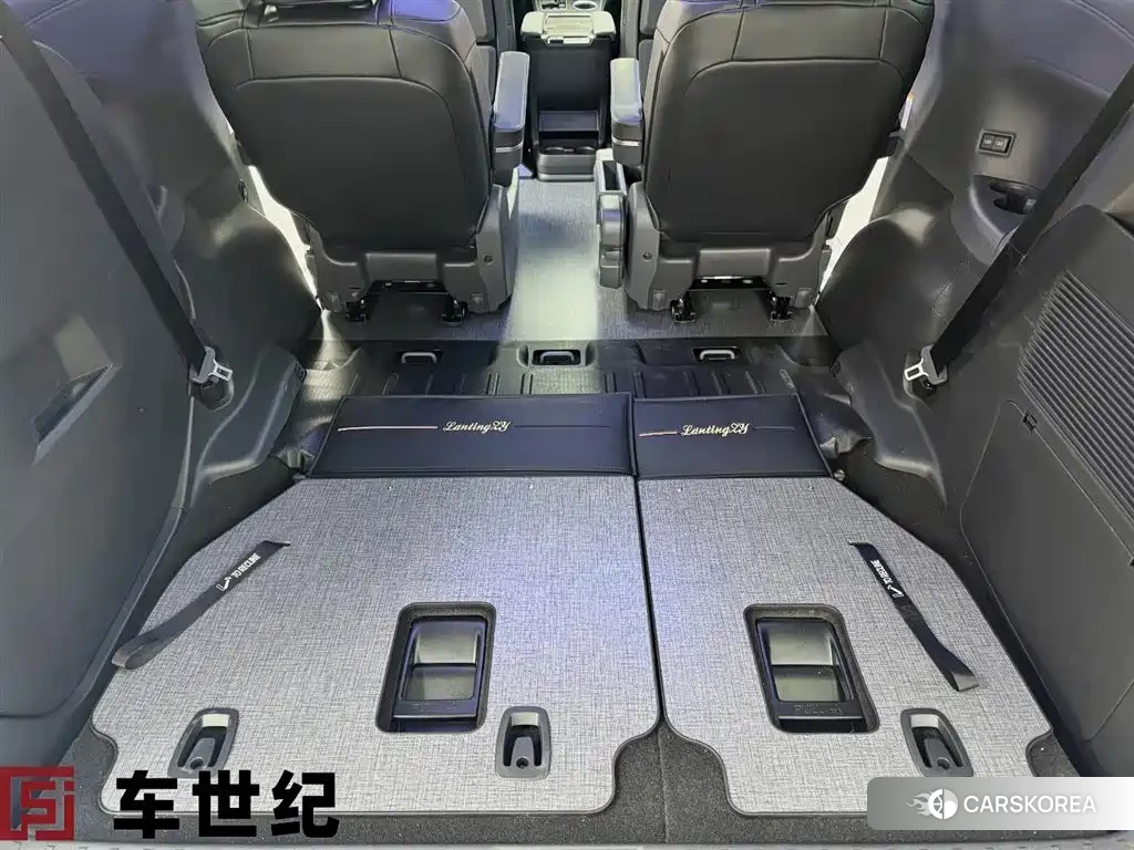Toyota Granvia 2025 Черный из Китая, фото 5