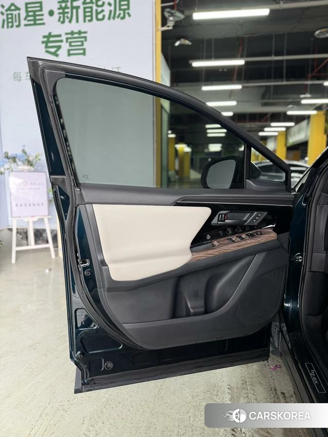 Toyota FAW bZ4X id 4260905 из Китая 23