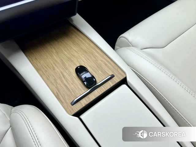 Tesla Model S id 4227907 из Китая 10