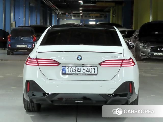 BMW 5 Series (G60) id 3858114 из Кореи 13