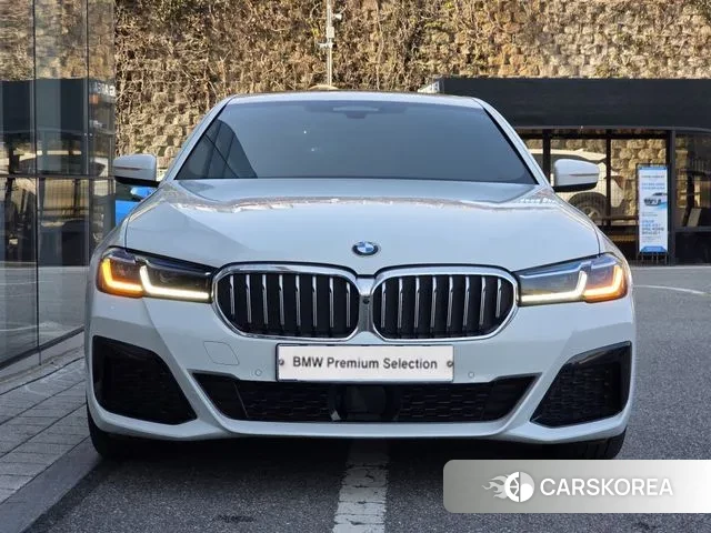 BMW 5 Series (G30) id 3338699 из Кореи 13