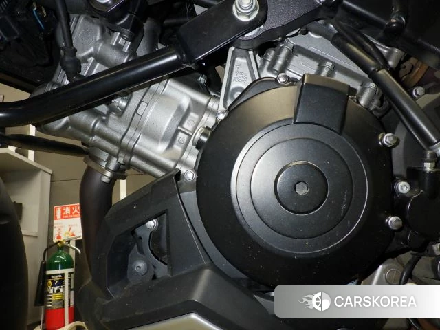 Engine photo