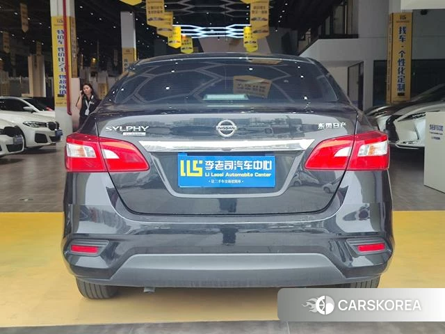 Nissan Xuan Yi 2024 Черный из Китая, фото 3