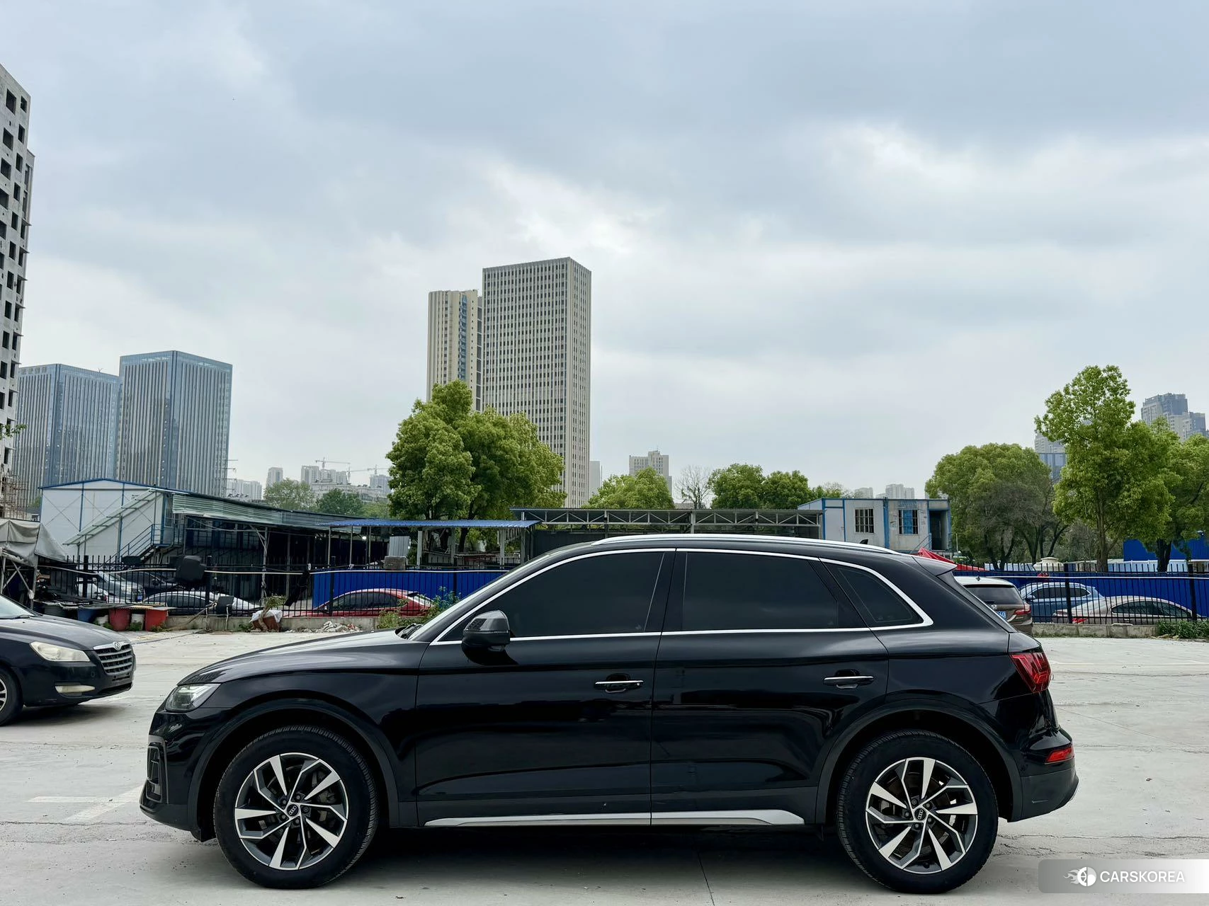 Audi Q5L id 4514851 из Китая 10