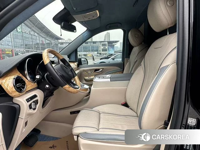 Mercedes-Benz V-class id 4299730 из Китая 7