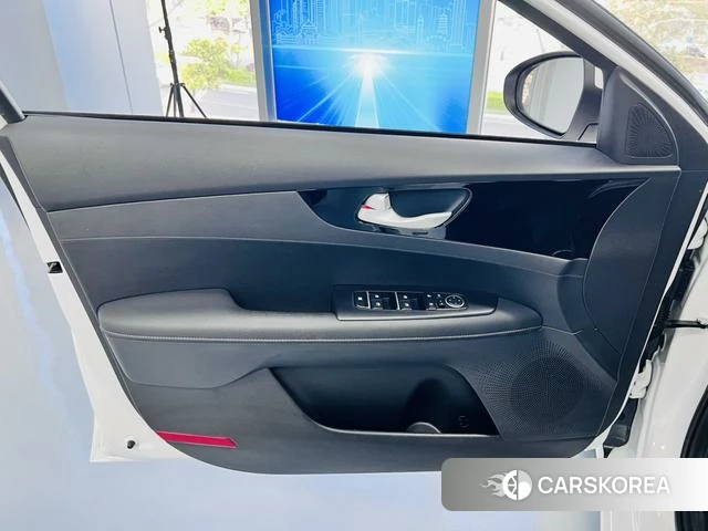 Kia K3 id 4273544 из Китая 18