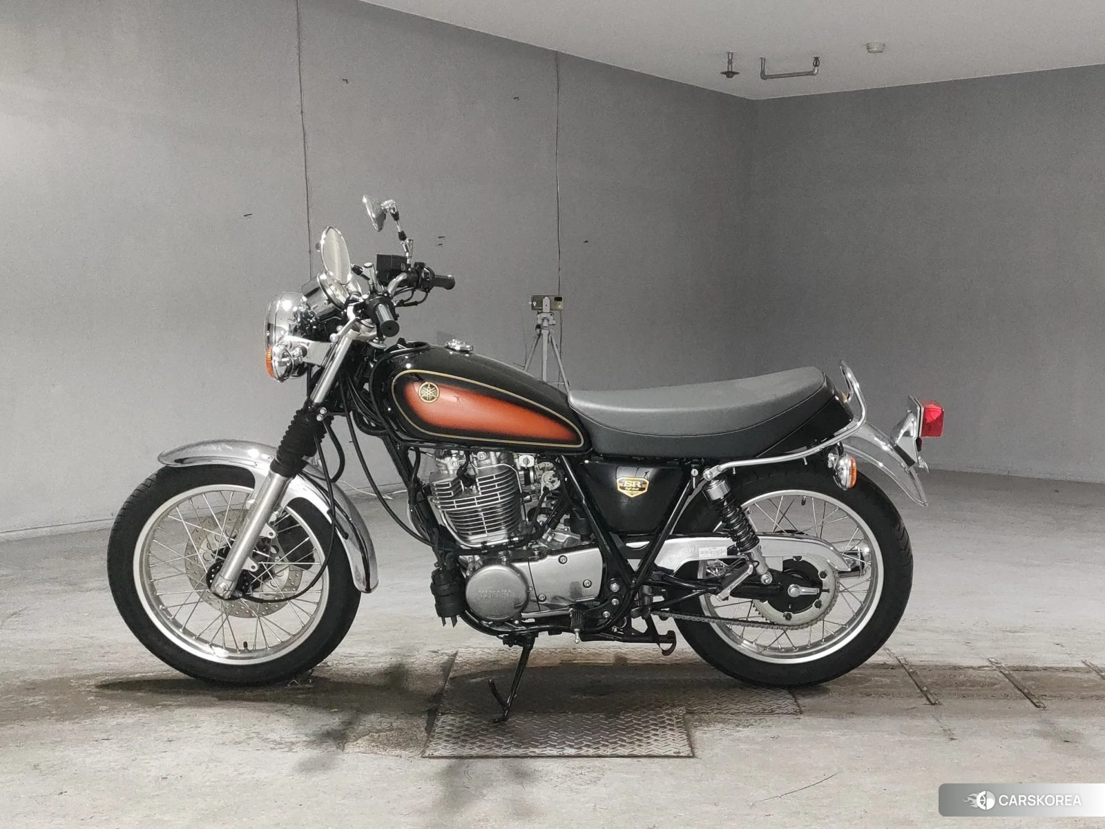 Yamaha SR 400 2021 из Японии, фото 3