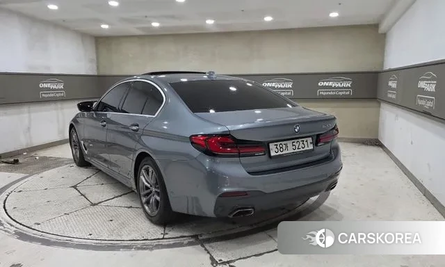 BMW 5 Series (G30) id 3709469 из Кореи 13