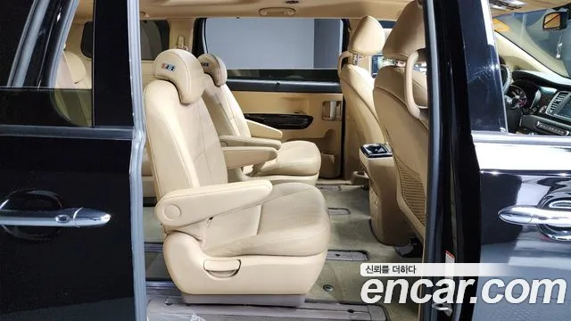 Kia The New Carnival id 2694211 из Кореи 13