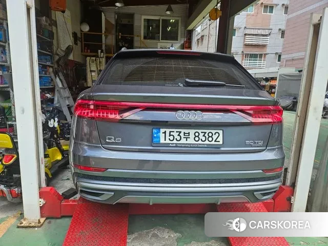 Audi Q8 (4M) 2021 Серый из Кореи, фото 3