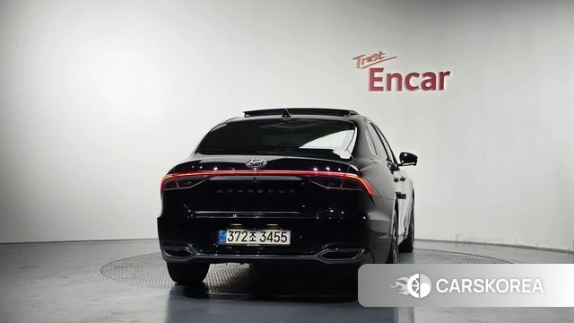 Hyundai The New Grandeur IG Hybrid id 4712181 из Кореи 23