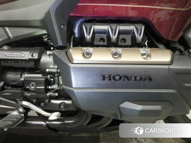Engine photo