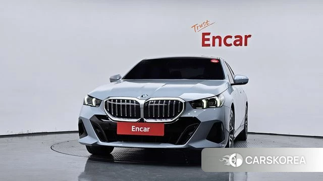 BMW 5 Series (G60) id 4665110 из Кореи 23