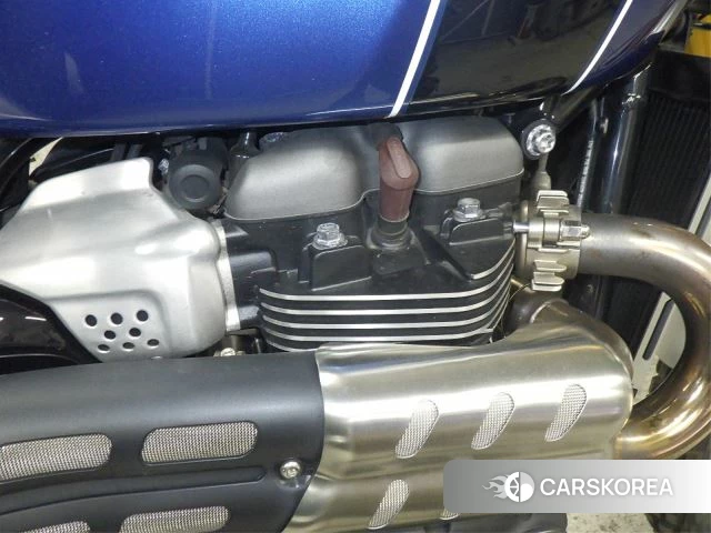 Engine photo