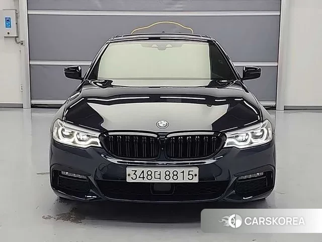 BMW 5 Series (G30) id 3412863 из Кореи 12