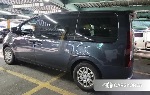 Hyundai Staria 2022 Серый из Кореи, фото 3