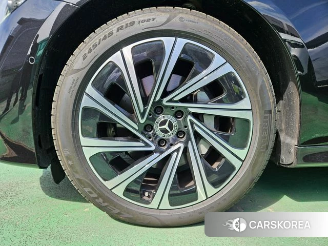 Mercedes-Benz E-Class W214 2025 Черный из Кореи, фото 4