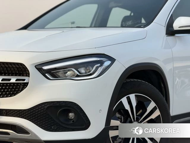 Mercedes-Benz GLA 2023 Белый из Китая, фото 3