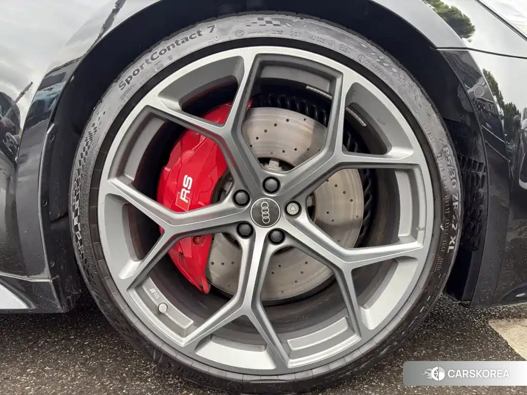 Audi RS 7 id 4599611 из Китая 13
