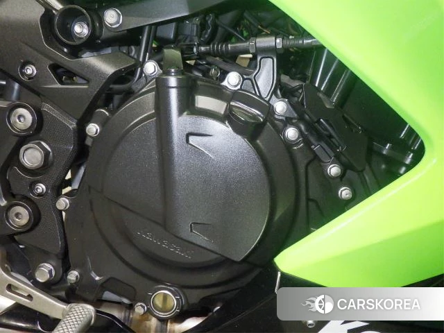 Engine photo