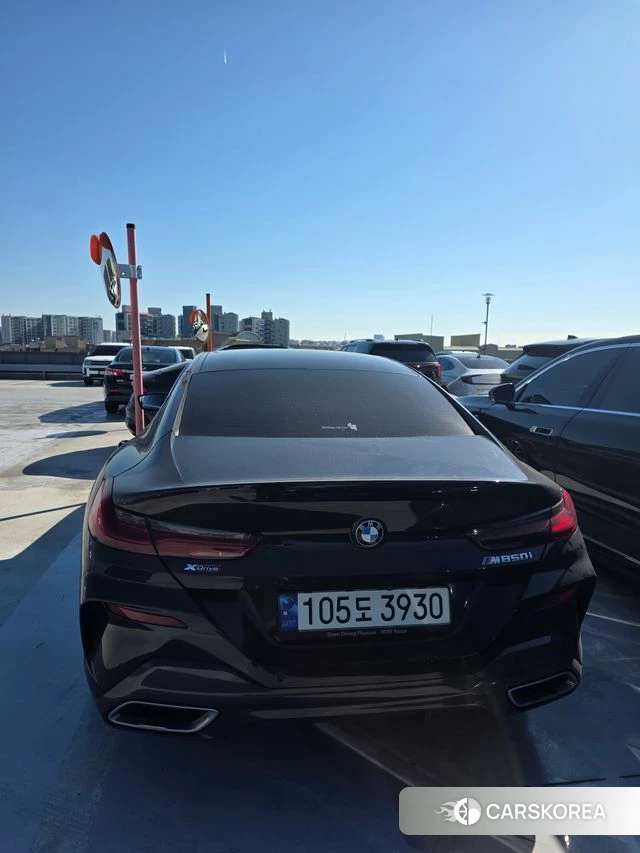 BMW 8 Series (G15) 2023 Черный из Кореи, фото 3
