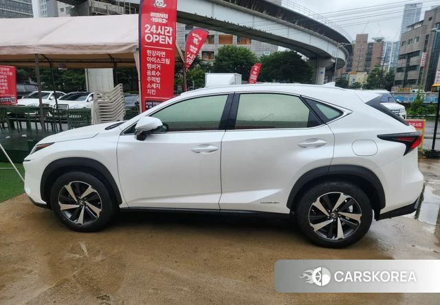 Lexus NX300h 2021 Белый из Кореи, фото 5