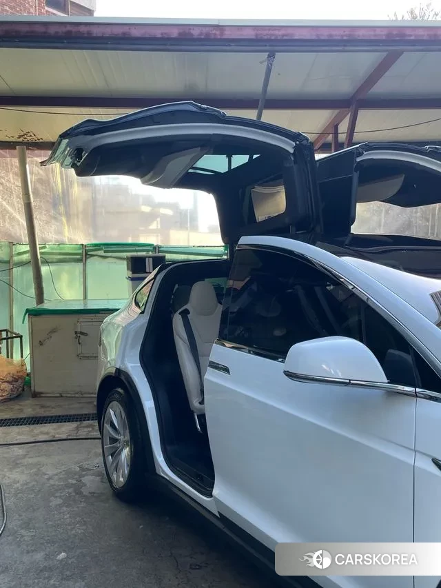 Tesla Model X id 3504575 из Кореи 7
