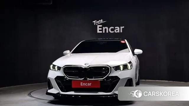 BMW 5 Series (G60) id 3507331 из Кореи 13