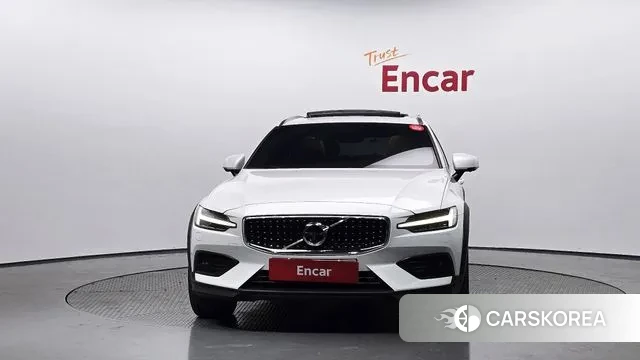 Volvo V60 Cross-Country 2nd Generation id 3302504 из Кореи 13