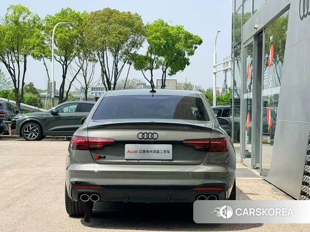 Audi S4 2024 Темно-серый из Китая, фото 3