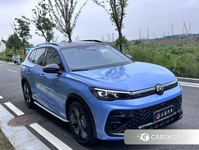 Volkswagen Tiguan L 2024 Синий из Китая, фото 6